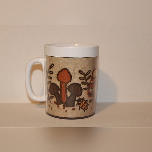 Vintage Thermo Serv printed yarn mushroom coffee mug - Picture 1 of 5